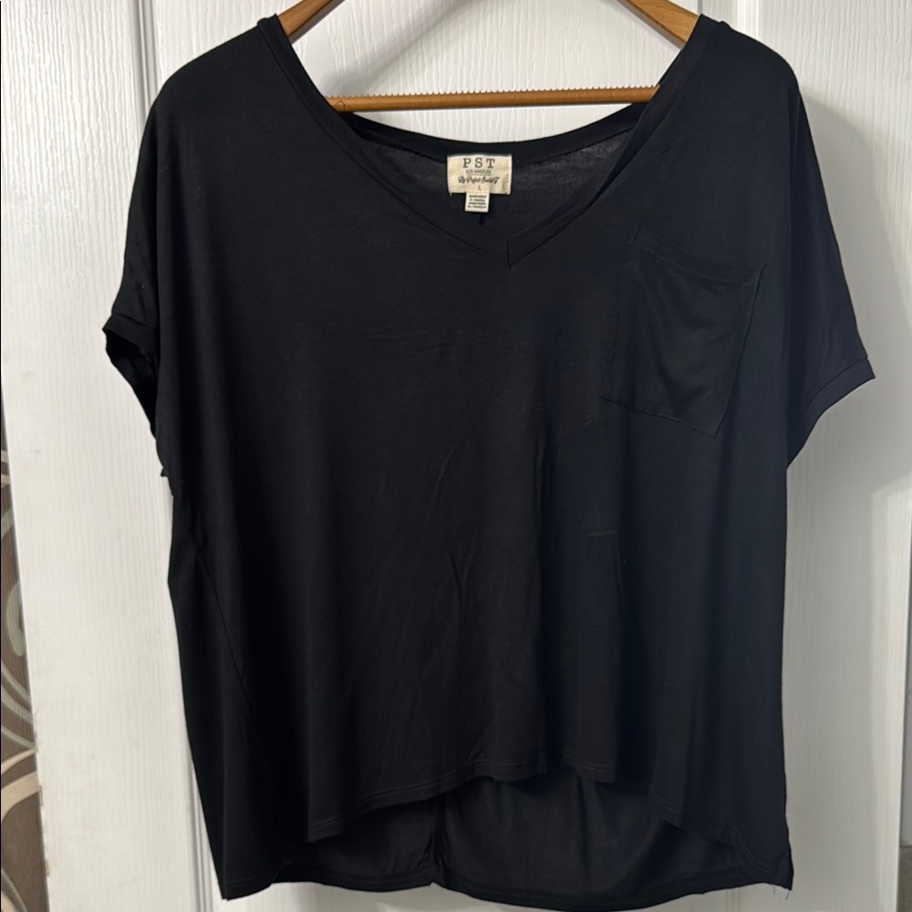Project Social Black Short Sleeve V-Neck Tee, NWT 🆕